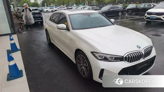 BMW 3 series 2023 Белый из Китая, фото 2