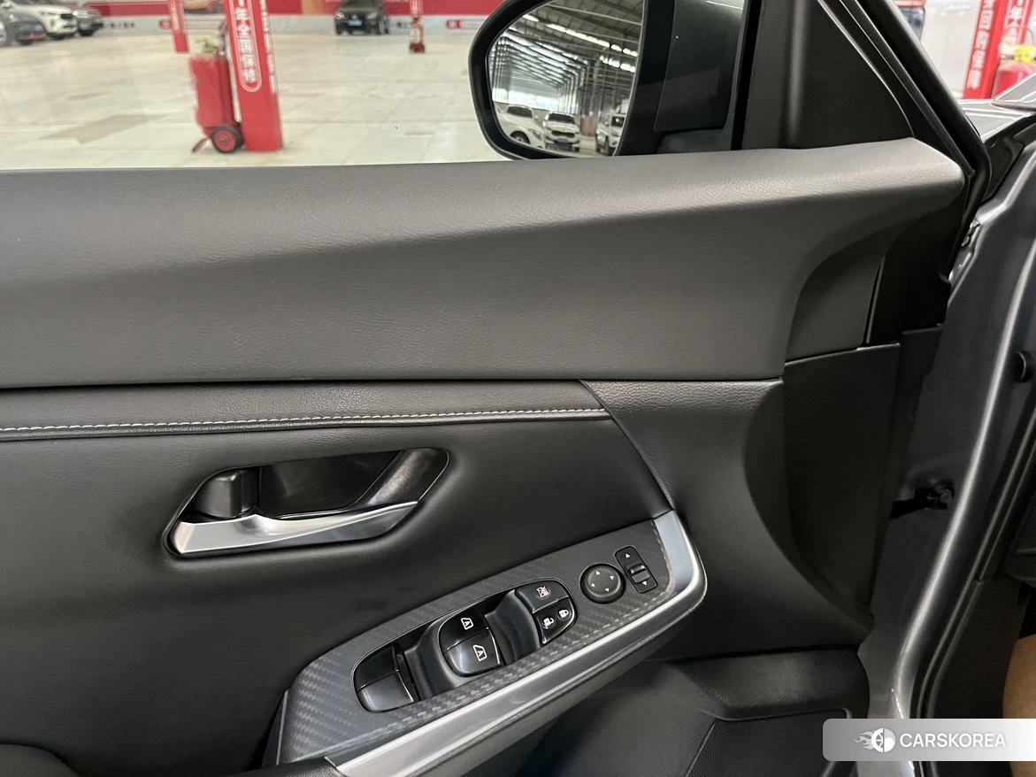 Nissan Xuan Yi id 4452731 из Китая 10