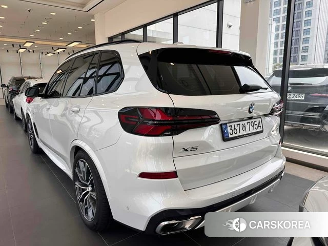 BMW X5 (G05) 2024 Белый из Кореи, фото 2