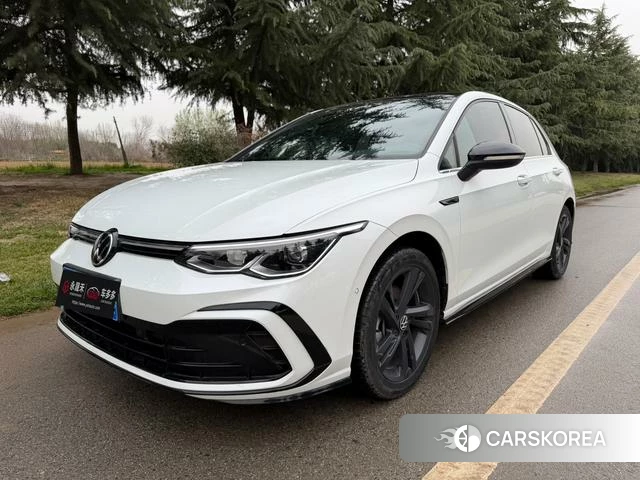 Volkswagen Golf 2022 Белый из Китая, фото 2