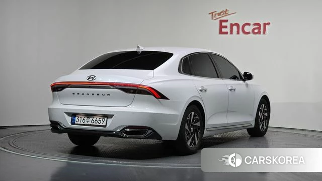 Hyundai The New Grandeur IG Hybrid id 4384279 из Кореи 12