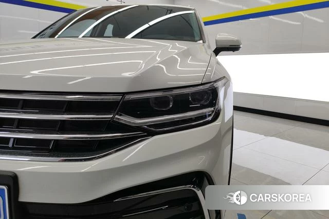 Volkswagen Tiguan L id 4299755 из Китая 9