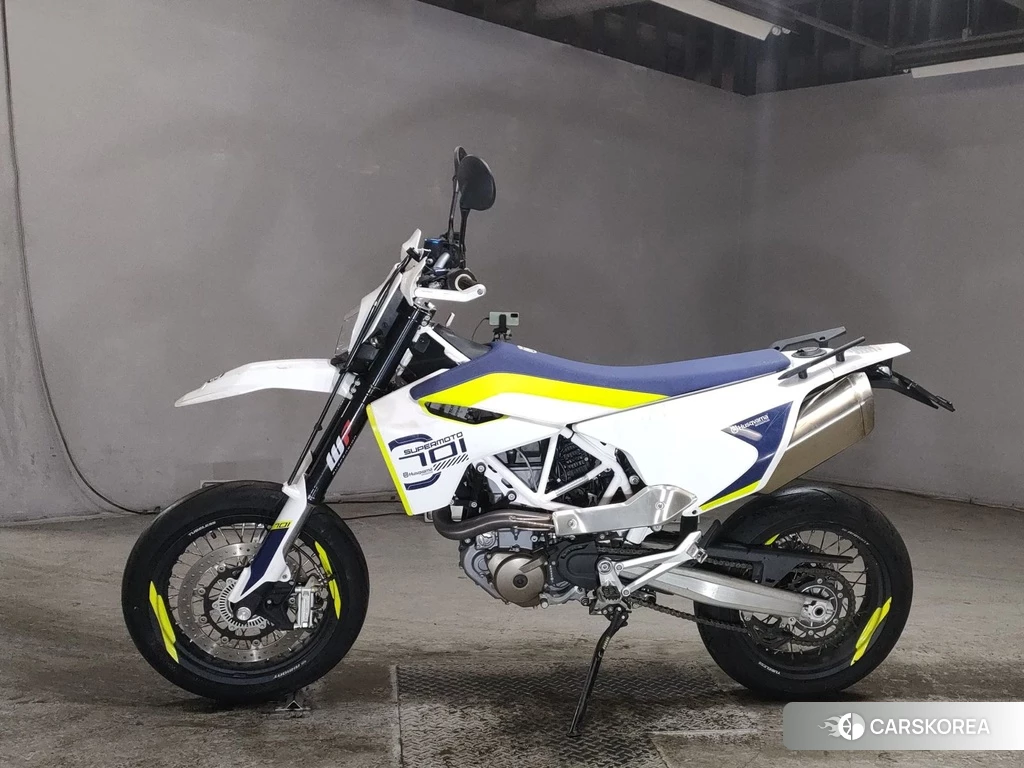 Проданный Husqvarna 701 SUPERMOTO 2019 из Японии, фото 2