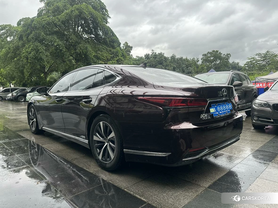Lexus LS 2020 Красный из Китая, фото 2