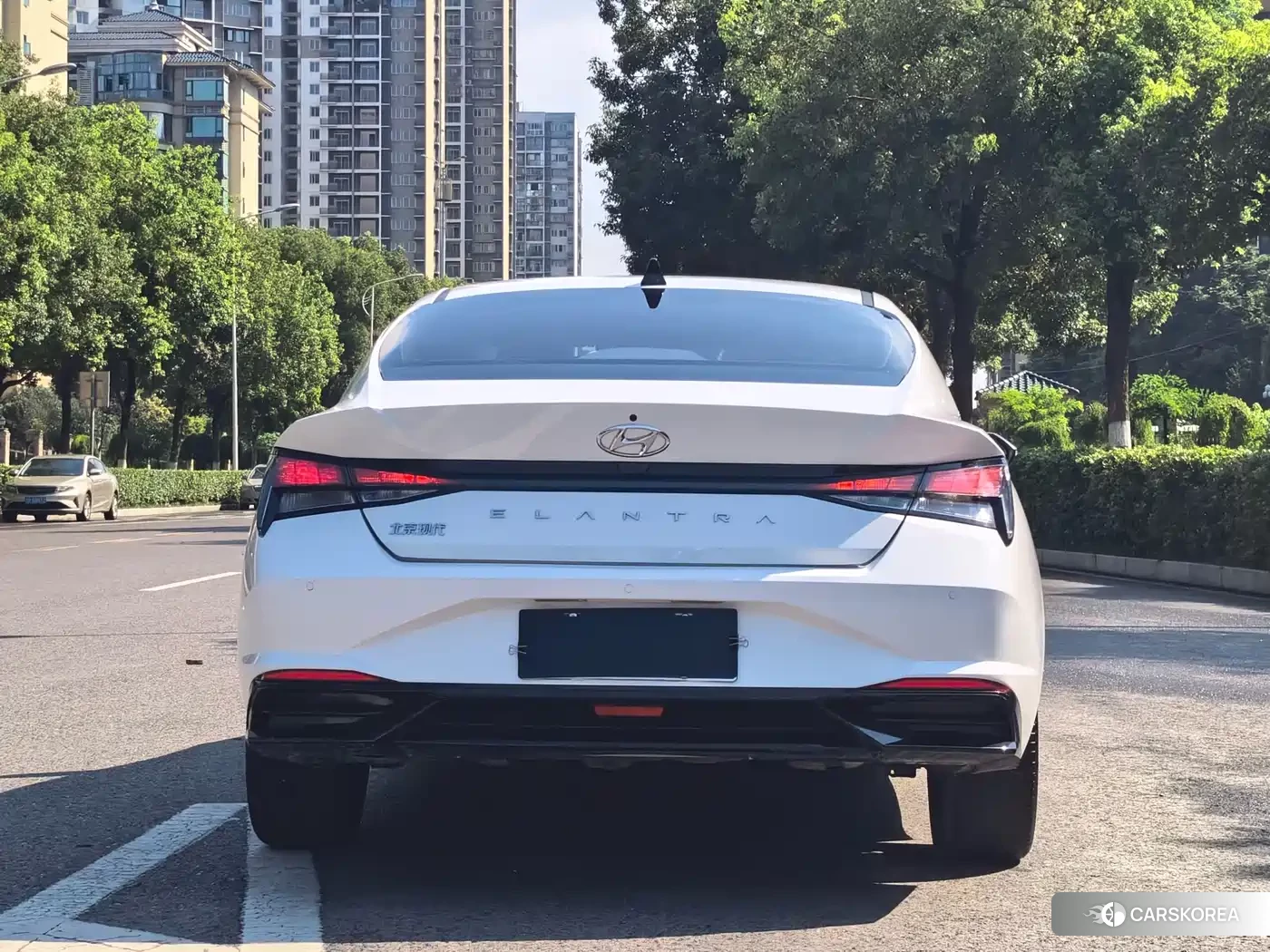 Hyundai Elantra id 4653923 из Китая 8