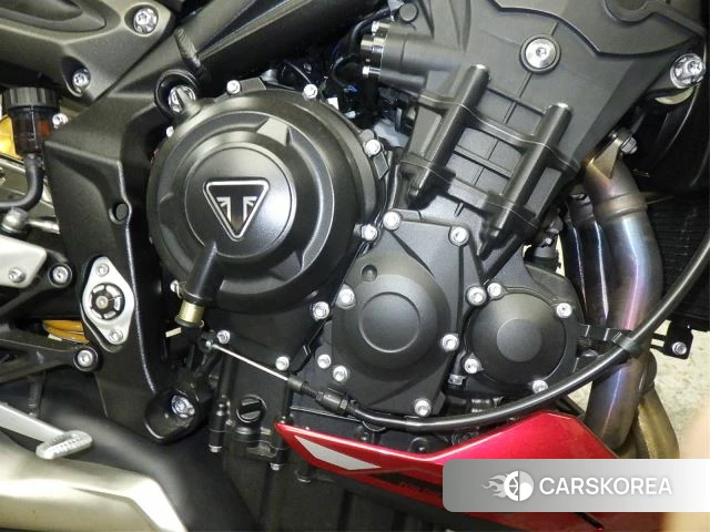 Engine photo