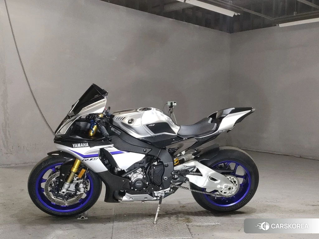 Проданный Yamaha YZF-R1M 2015 из Японии