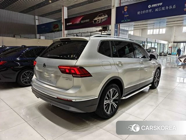 Volkswagen Tiguan L 2019 Серебристо-серый из Китая, фото 5