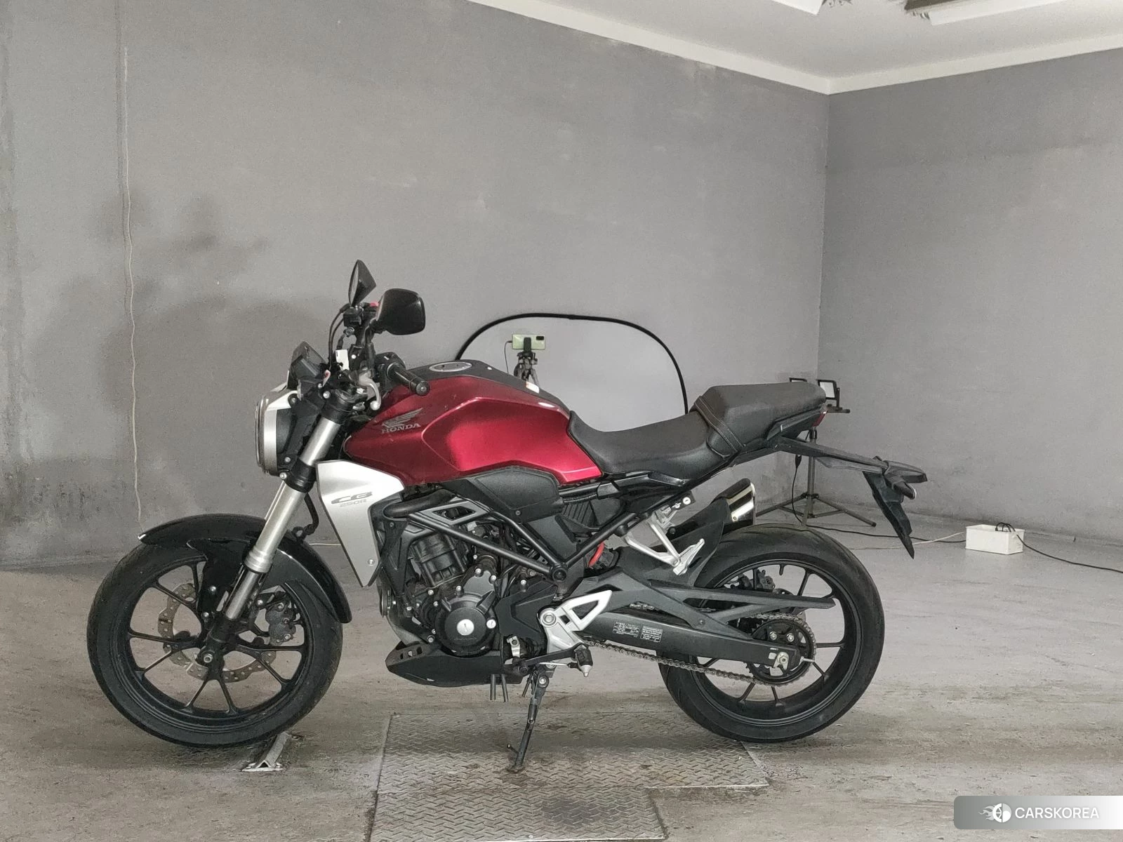 Проданный Honda CB250R 2018 из Японии
