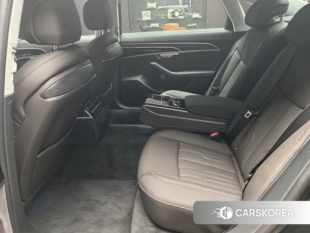 Audi A8 2025 Черный из Китая, фото 5