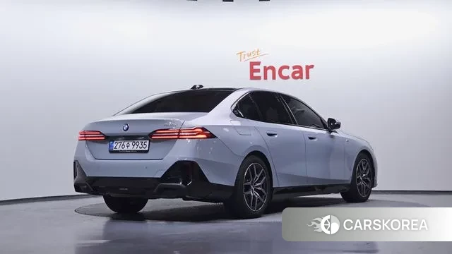 BMW 5 Series (G60) id 3720608 из Кореи 12