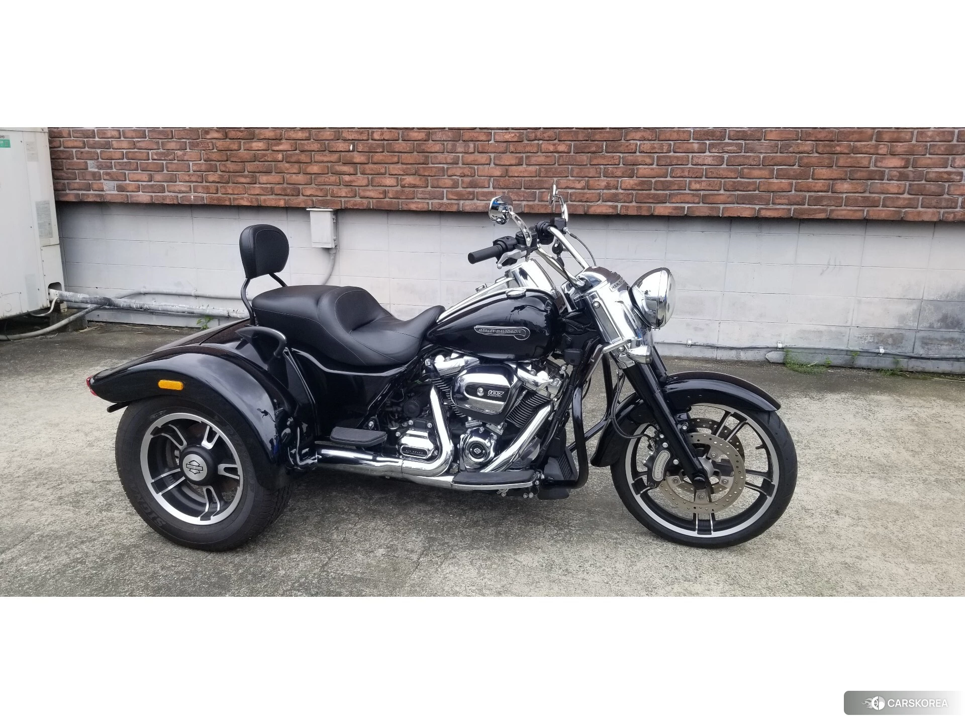 Проданный Harley-Davidson FREEWHEELER FLRT1740 2017 из Японии