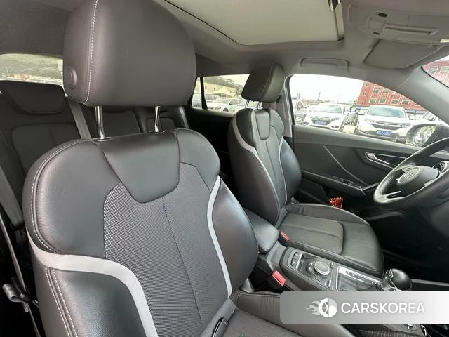 Audi Q2L id 4277359 из Китая 9