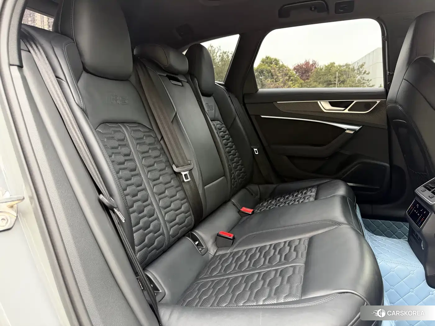 Audi RS 6 id 4679891 из Китая 12
