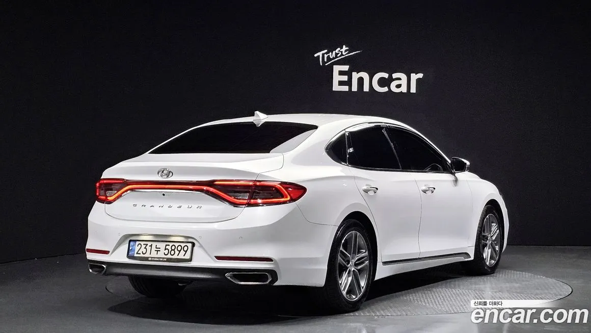 Hyundai Grandeur IG id 1721878 из Кореи 12