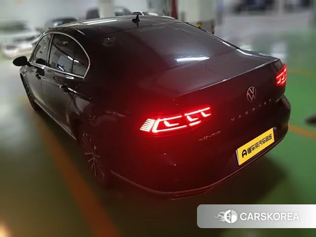 Volkswagen Magotan 2021 Черный из Китая, фото 2