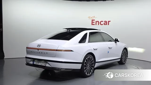 Hyundai Grandeur Hybrid (GN7) id 2884179 из Кореи 12