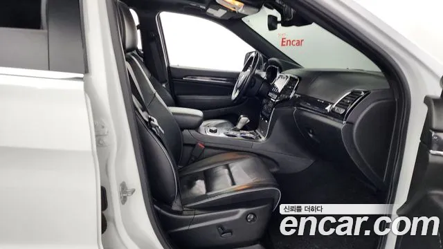 Jeep Grand Cherokee id 2641034 из Кореи 12