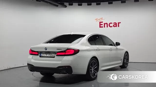 BMW 5 Series (G30) id 3348496 из Кореи 12