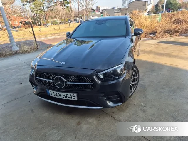 Mercedes-Benz E-Class W213 2022 Серый из Кореи, фото 2