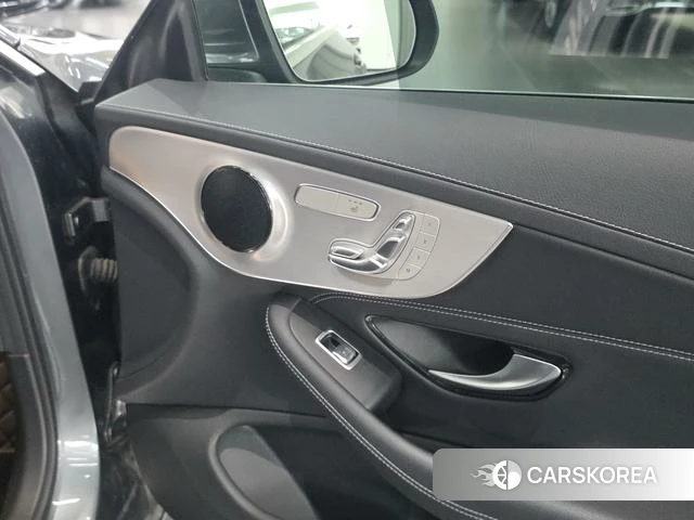Mercedes-Benz Class C (imported) 2021 Темно-серый из Китая, фото 2