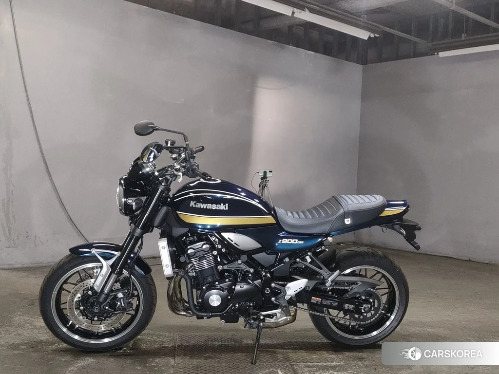 Проданный Kawasaki Z900RS 2023 из Японии