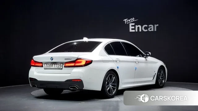 BMW 5 Series (G30) id 3232862 из Кореи 12