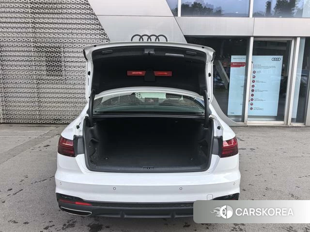 Audi A4L id 4260492 из Китая 7