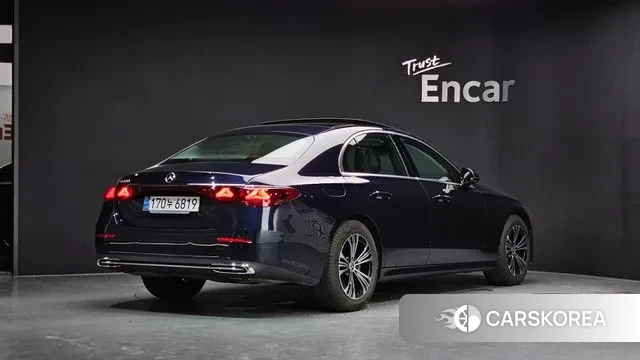 Mercedes-Benz E-Class W214 id 3057798 из Кореи 12