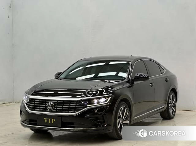 Volkswagen Passat 2023 Черный из Китая, фото 2
