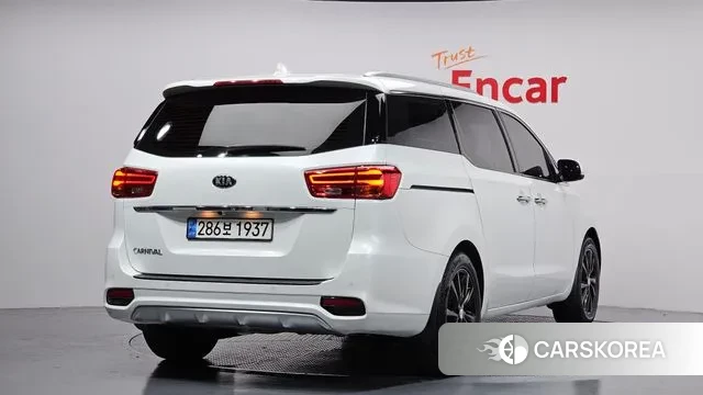 Kia The New Carnival id 3418036 из Кореи 12