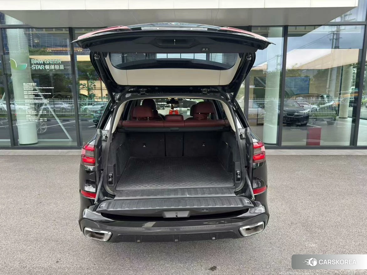 BMW X5 2022 Черный из Китая, фото 2