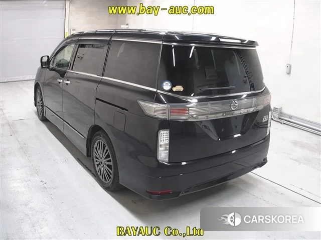 Nissan Elgrand 2021 из Японии, фото 2