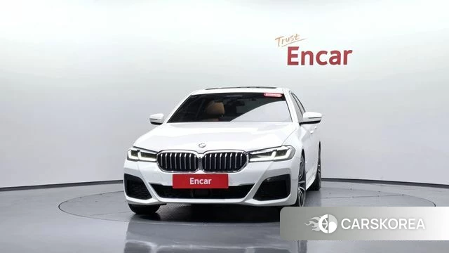 BMW 5 Series (G30) id 4329893 из Кореи 12
