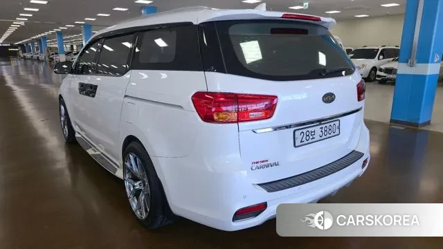 Kia The New Carnival id 3042322 из Кореи 12