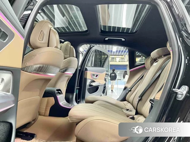 Mercedes-Benz E-class 2024 Черный из Китая, фото 6