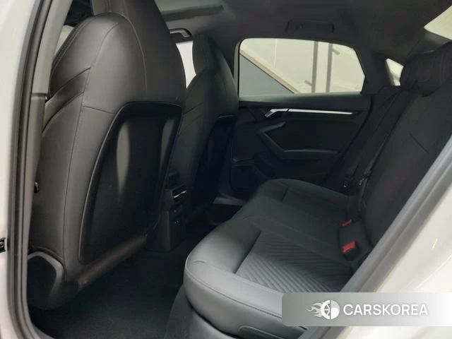 Audi A3 2024 Белый из Китая, фото 2