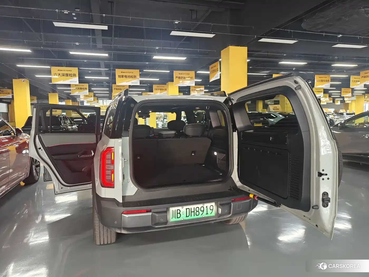 Ford Bronco id 4649318 из Китая 8