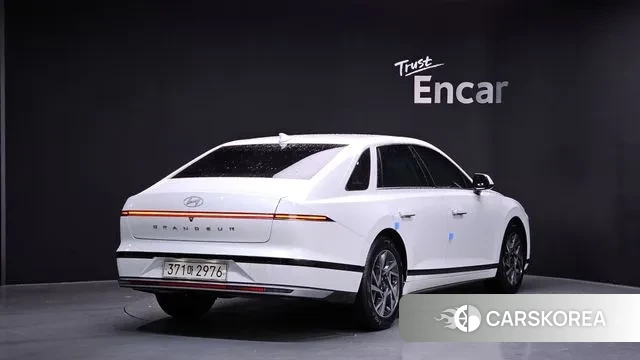 Hyundai Grandeur (GN7) id 3467160 из Кореи 12