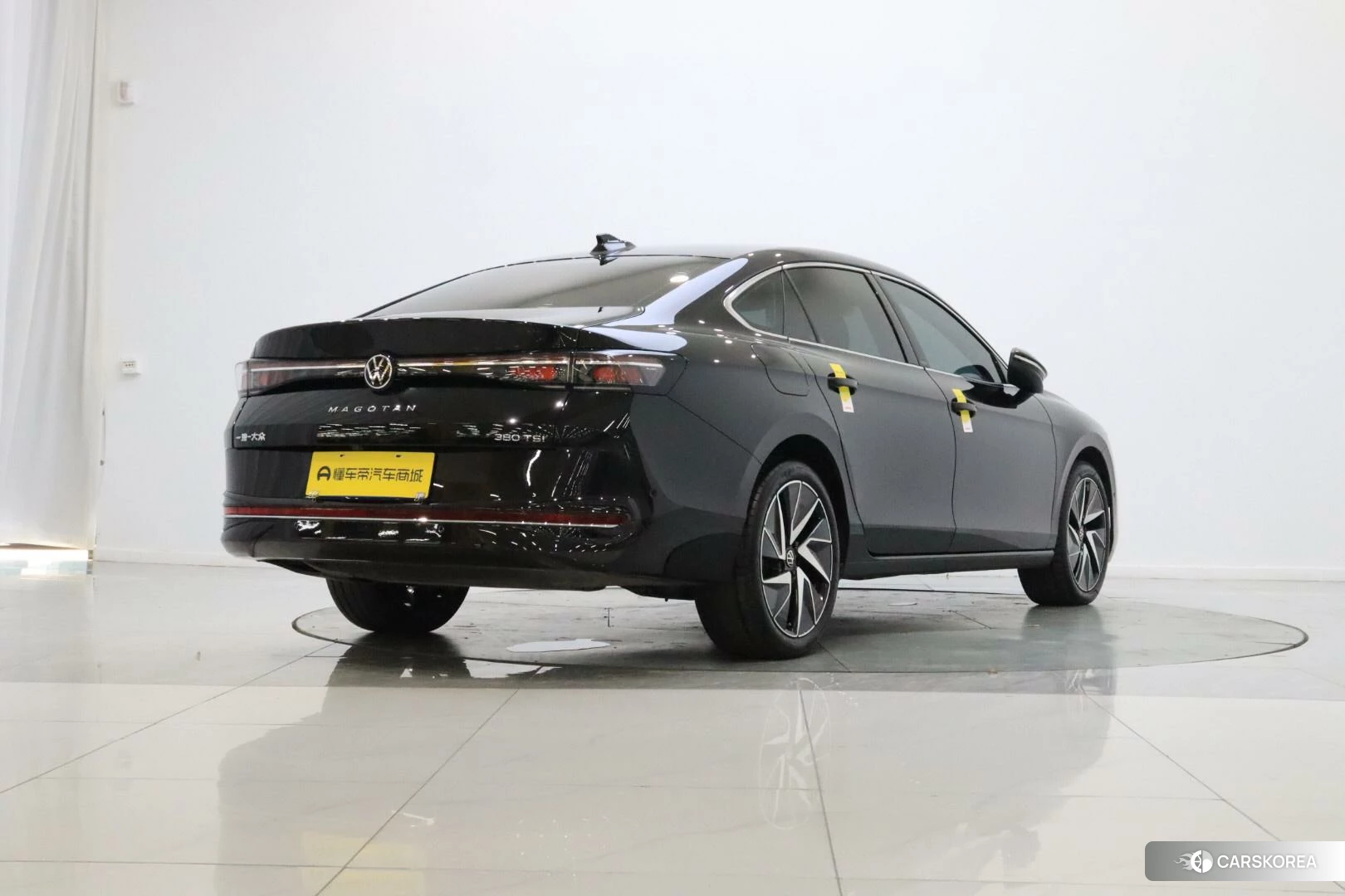 Volkswagen Magotan id 4467831 из Китая 12