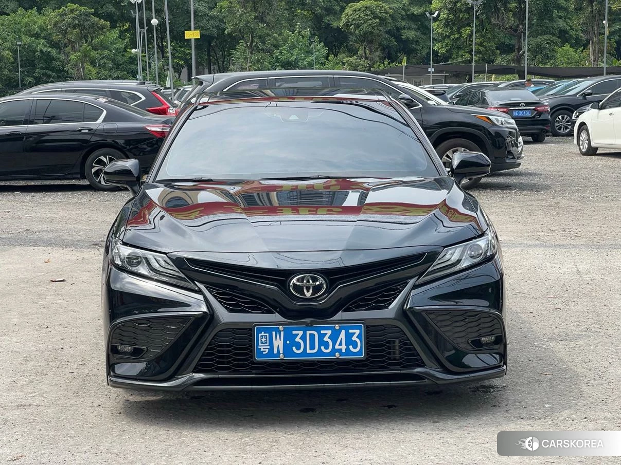 Toyota Camry 2022 Черный из Китая, фото 2
