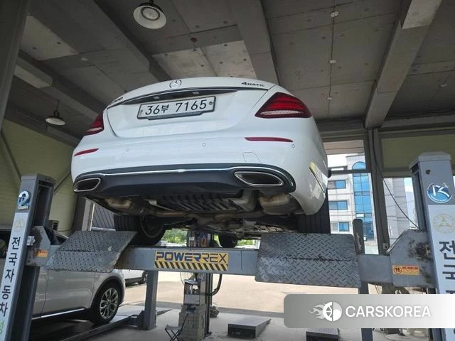 Mercedes-Benz E-Class W213 2019 Белый из Кореи, фото 2