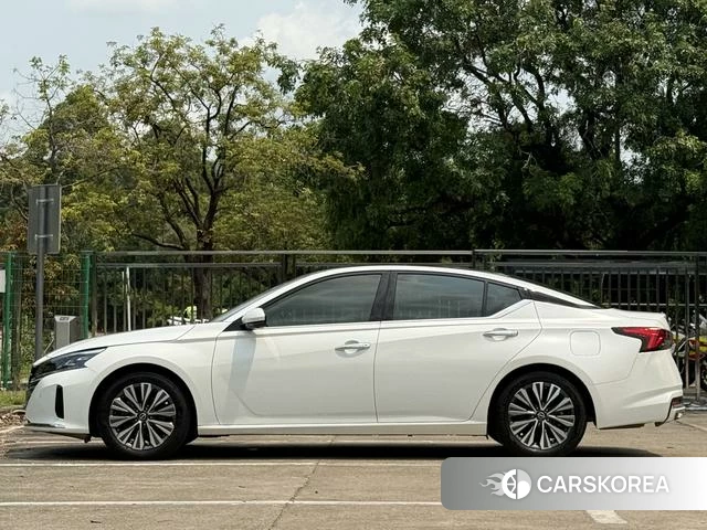 Nissan Teana id 4278502 из Китая 10