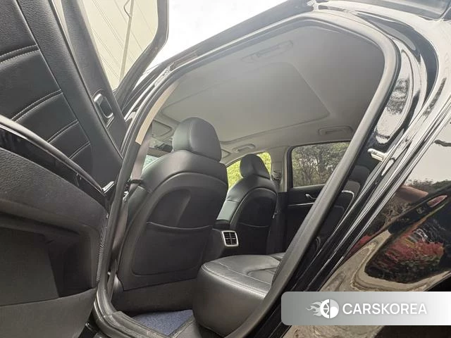 Kia K5 id 4301304 из Китая 7