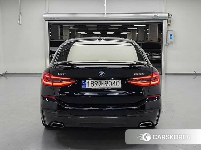 BMW 6 Series GT (G32) 2023 Черный из Кореи, фото 2