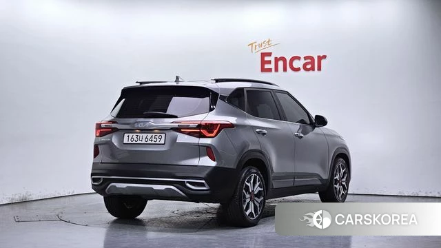 Kia Seltos id 4579991 из Кореи 12