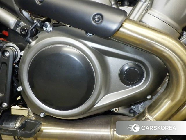 Engine photo