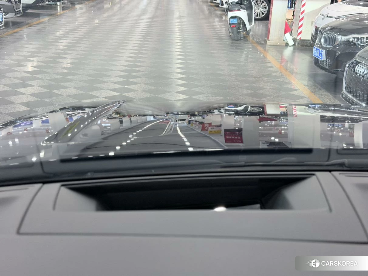 Volkswagen Touareg id 4455788 из Китая 12