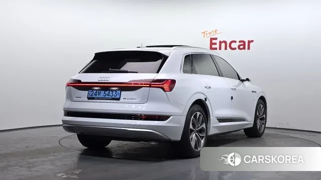 Audi e-Tron id 3640195 из Кореи 12