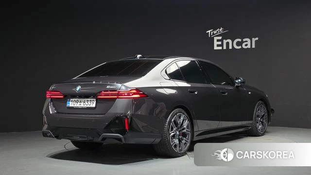 BMW 5 Series (G60) id 4622869 из Кореи 12